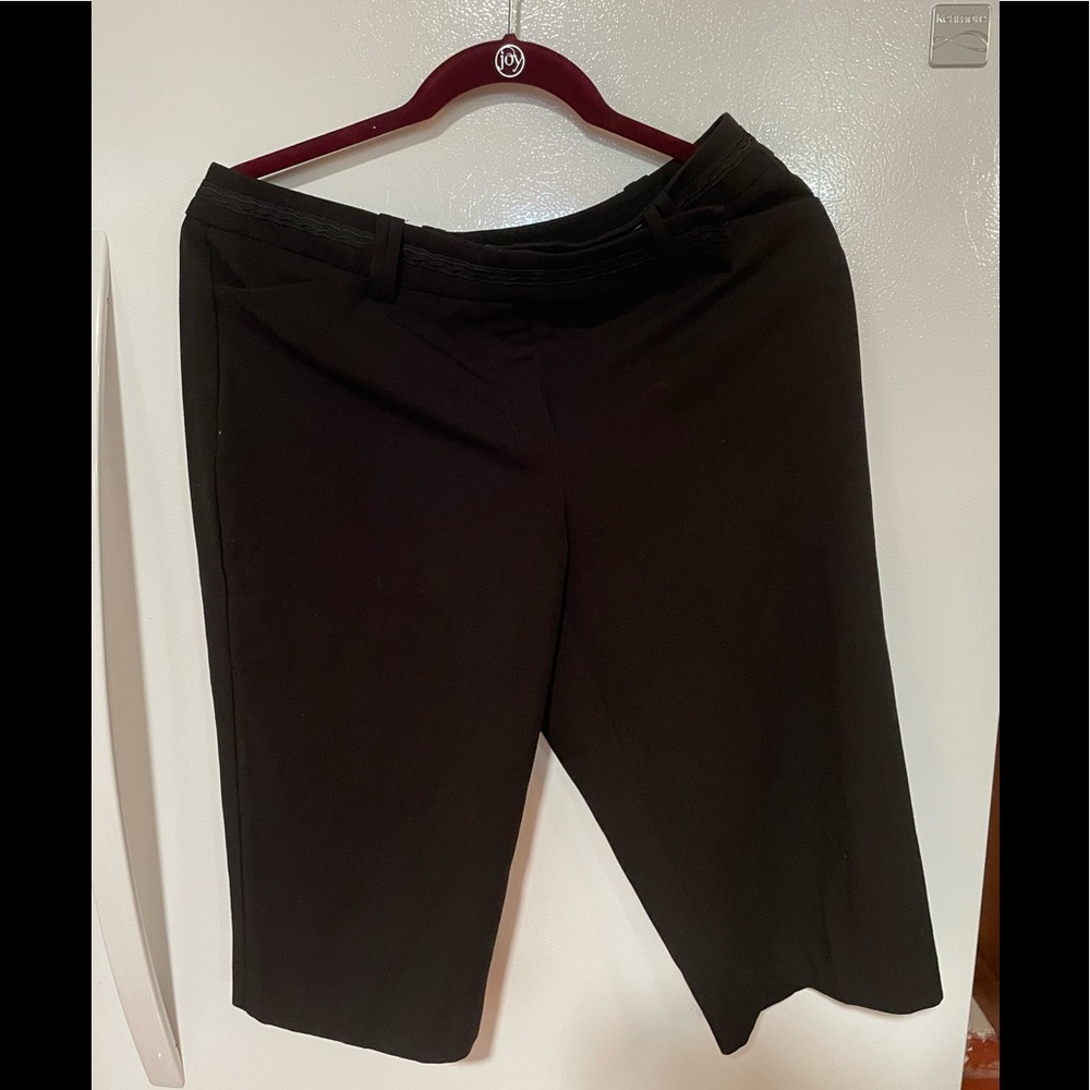 Capri pants